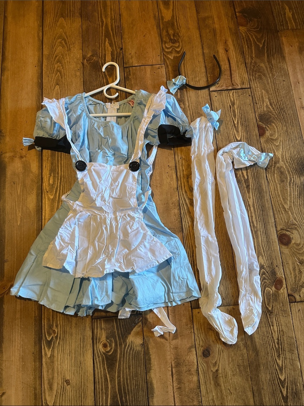 Roma Alice Costume